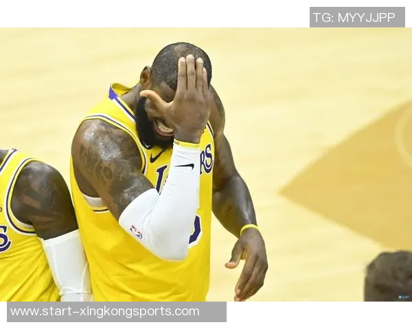 王猛回顾詹姆斯决定2的影响朋友们熬夜后纷纷吐槽不已